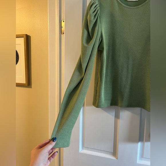 Green Puff Sleeve Henley Large - Picture 3 of 5